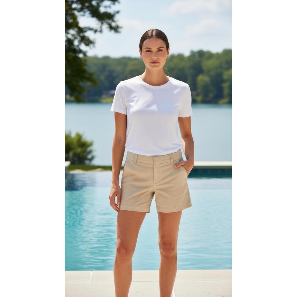 Crown &‎ Ivy Caroline Chino Shorts Womens 4P Beige Flat Front Casual Golf